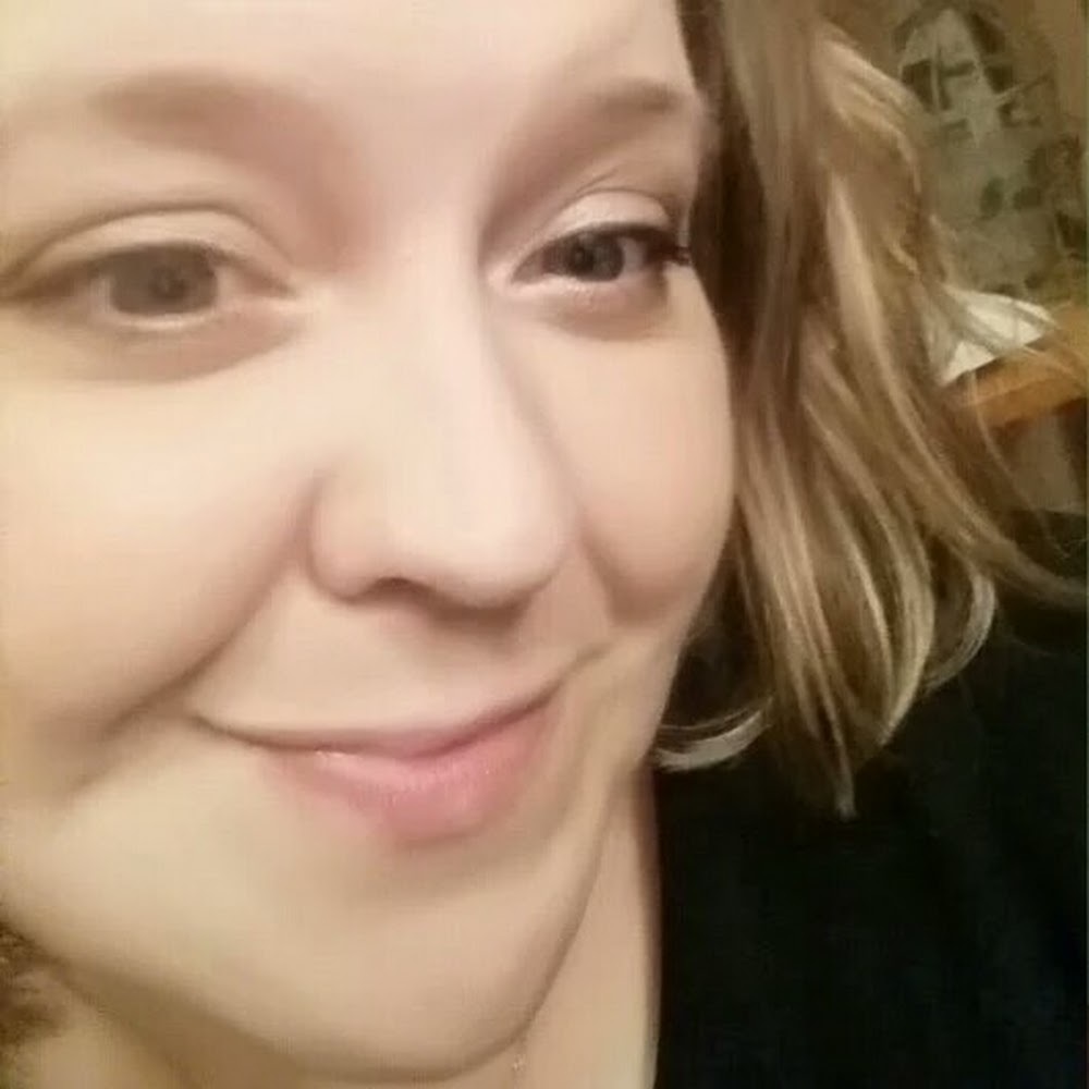 Meet your Posher, Rebecca l.